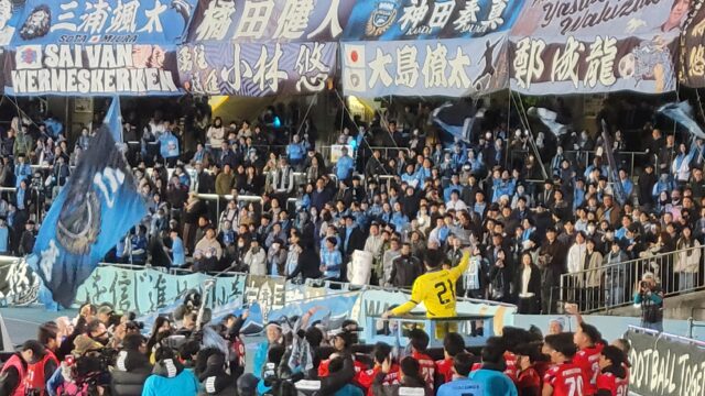 安藤駿介選手　神輿に乗って送り出し